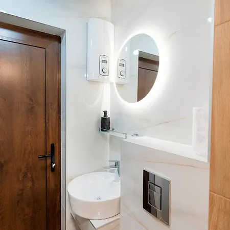 Urban Five #5 - Free Parking - Stylish One-Bedroom Apartments With Kitchen & Parking Appartamento Veliko Tărnovo